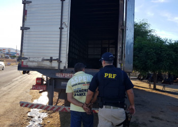Contrabandista é preso com carregamento de cigarros avaliado em meio milhão de reais